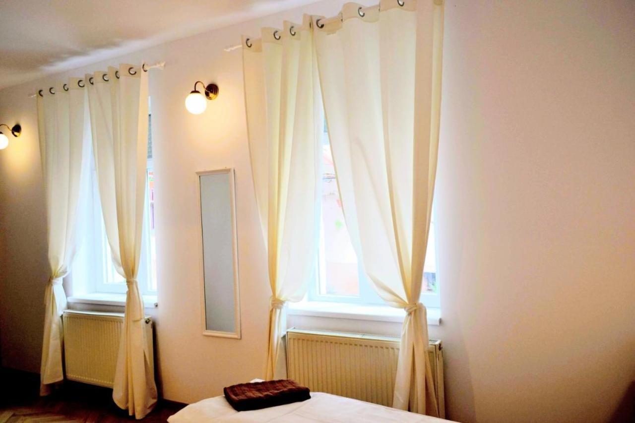 Twins Boutique Korsy Apartment Sibiu Luaran gambar
