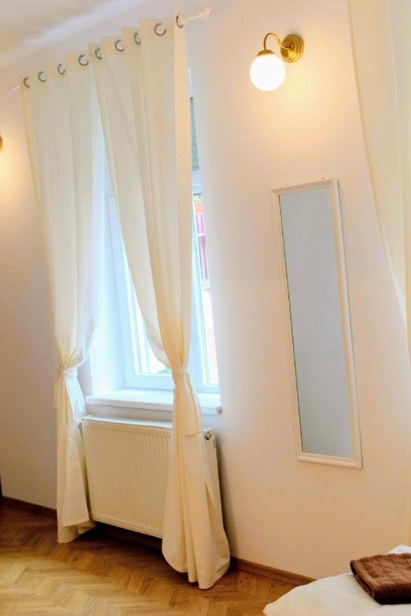 Twins Boutique Korsy Apartment Sibiu Luaran gambar