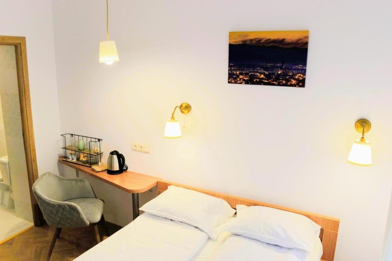 Twins Boutique Korsy Apartment Sibiu Luaran gambar